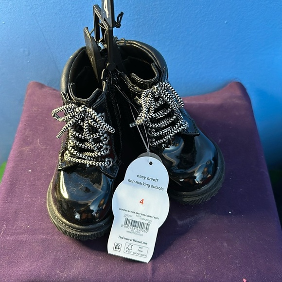 Wonder Nation Girl's Black Patent Leather Boots Size 4 Easy On/Off Zipper - Picture 1 of 4